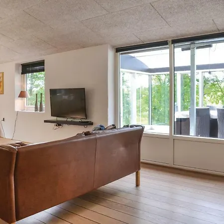 Ferienhaus Three-bedroom In