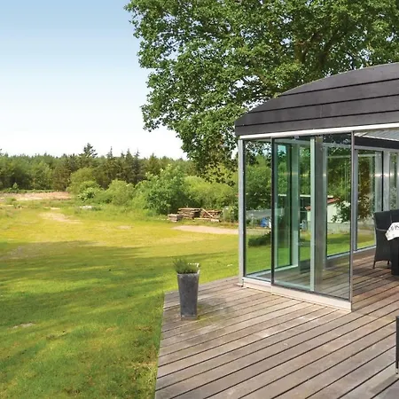 Three-bedroom In Ferienhaus