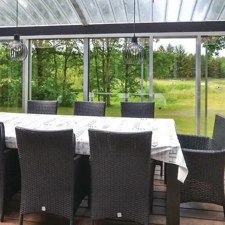Holiday home Gorgeous In With Kitchen