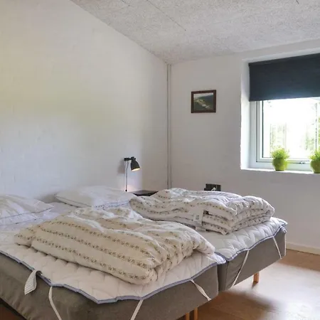 Ferienhaus Three-bedroom In *