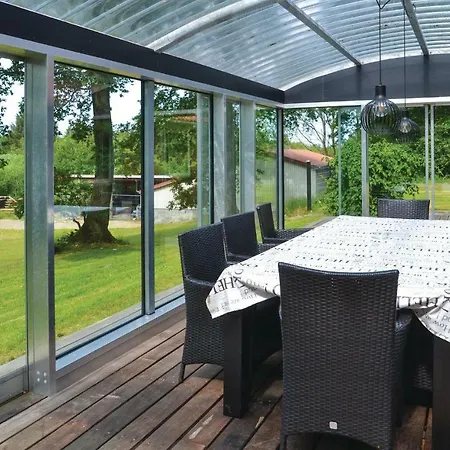 Three-bedroom In Hejnsvig
